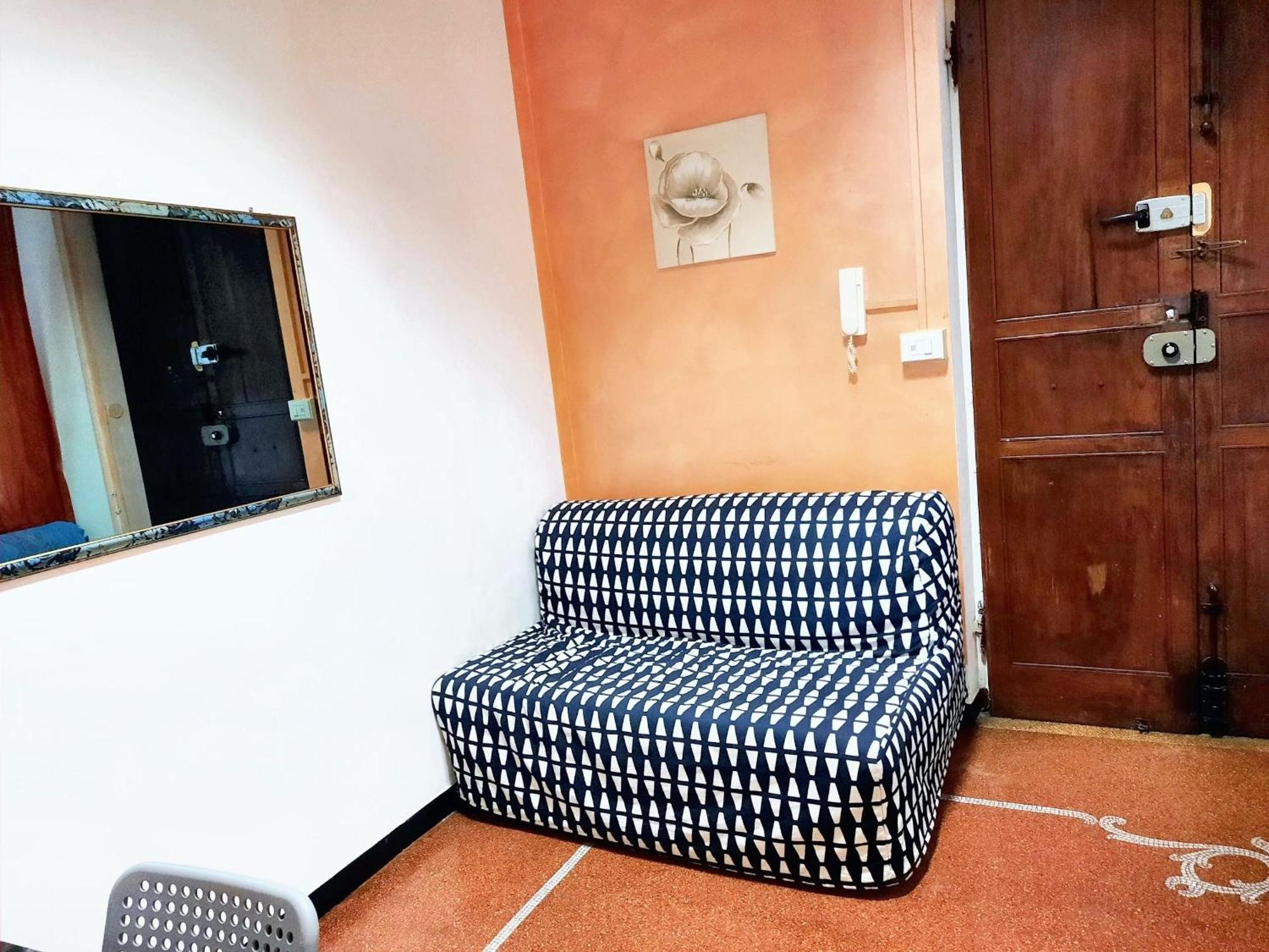 Charming In With Private Parking, 70 Sqm Apartment