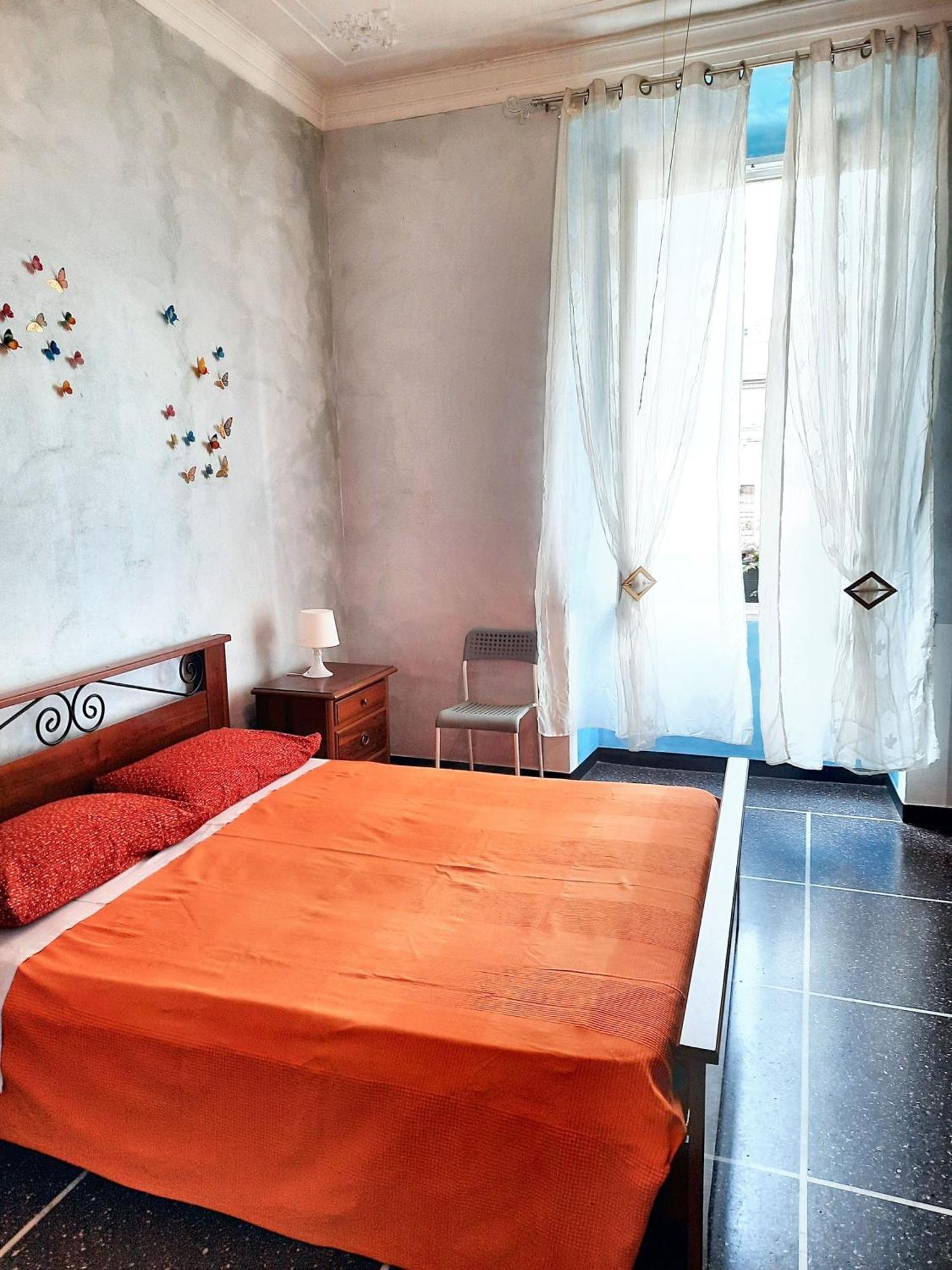 Apartment Charming In With Private Parking, 70 Sqm Genua