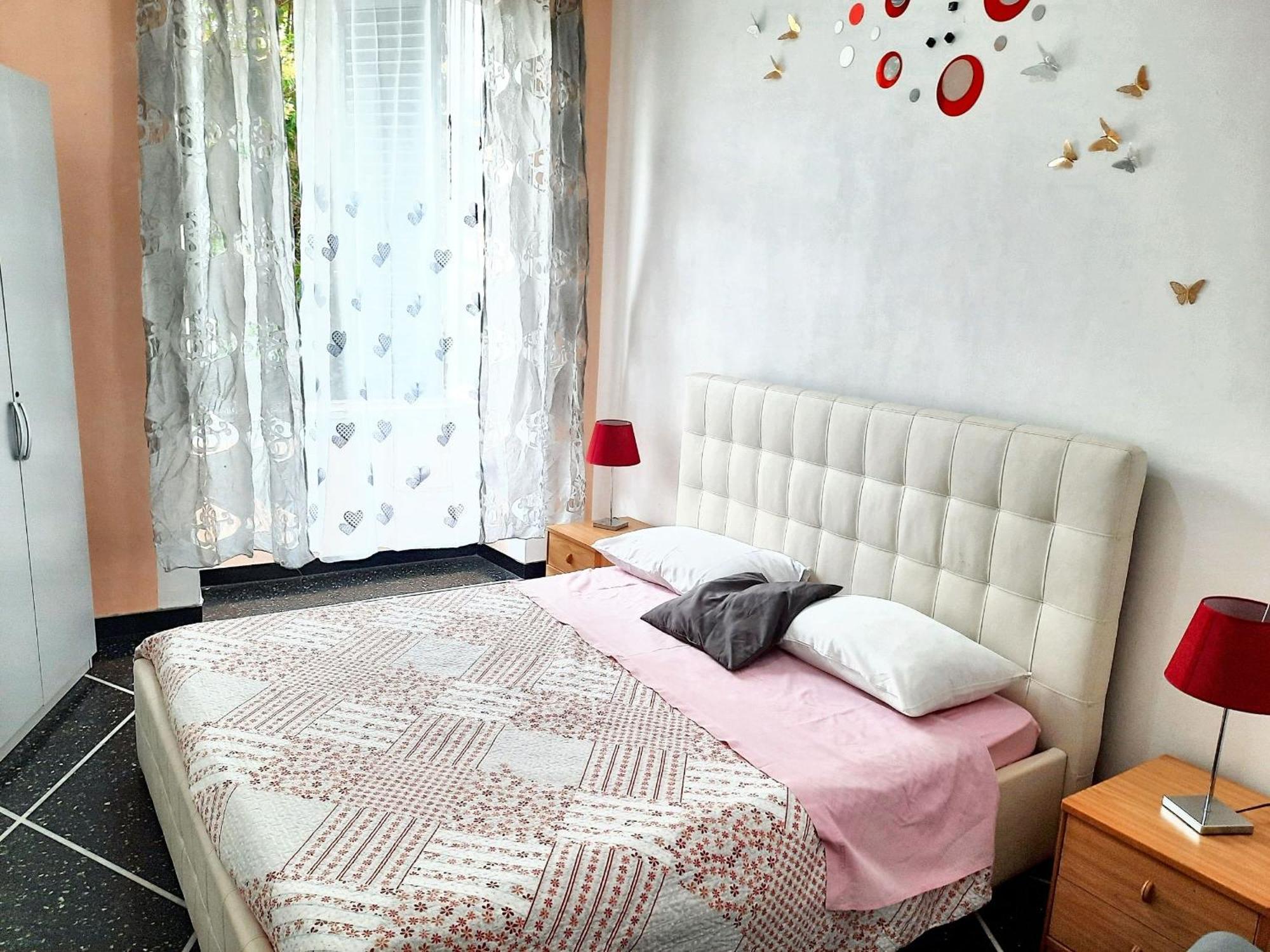 Charming In With Private Parking, 70 Sqm Apartment *